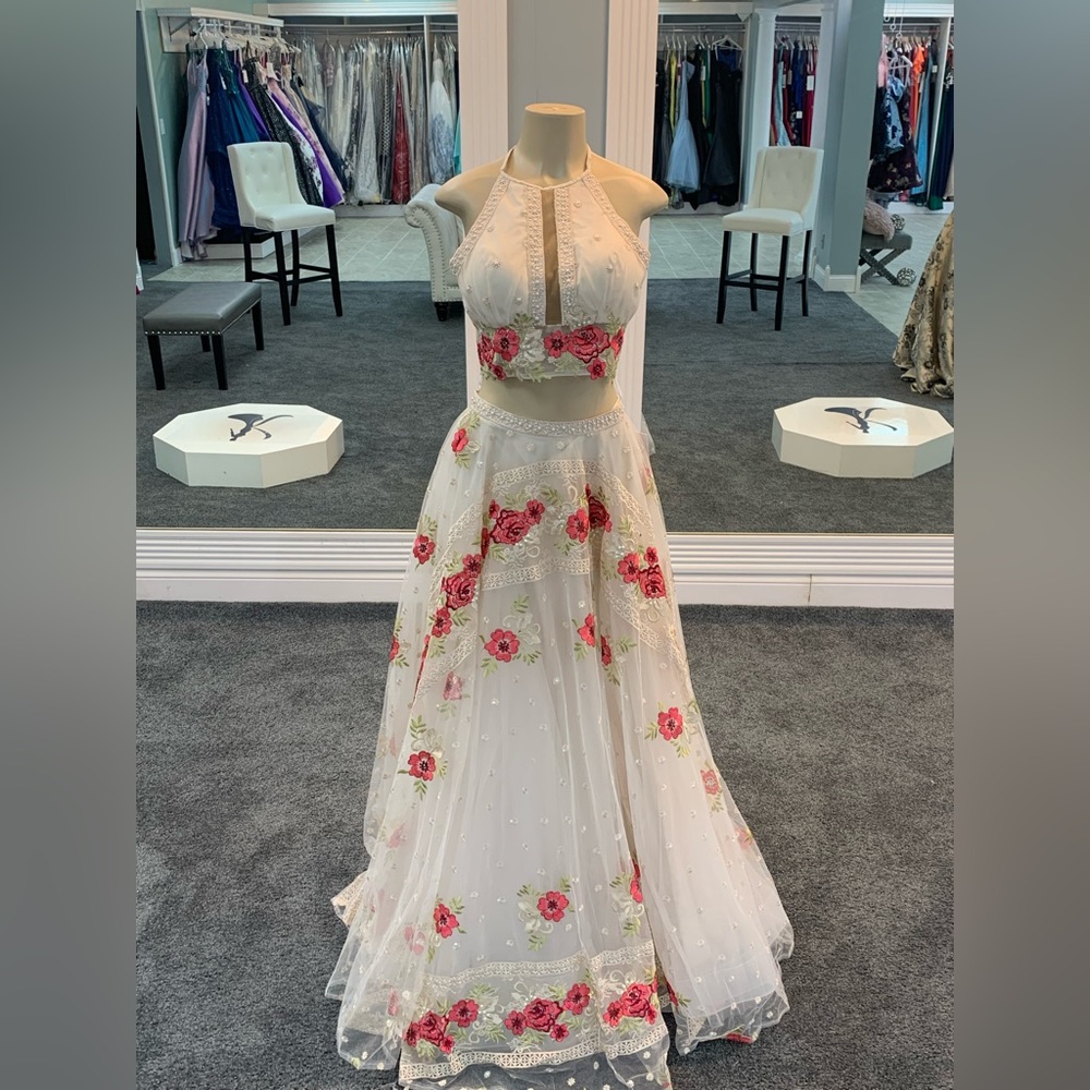 Size 12. nude multicolor. 3d embellished floral print. halter top keyhole back.